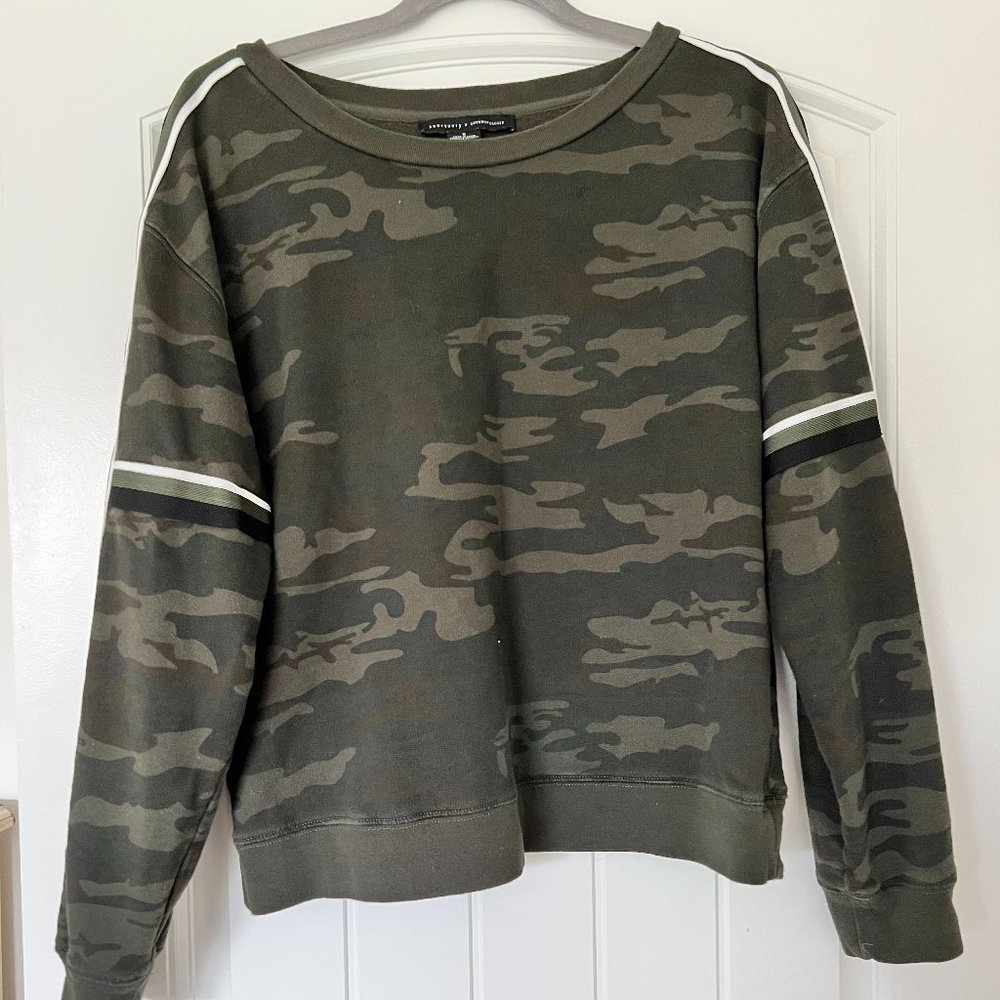 Sanctuary camo sweatshirt